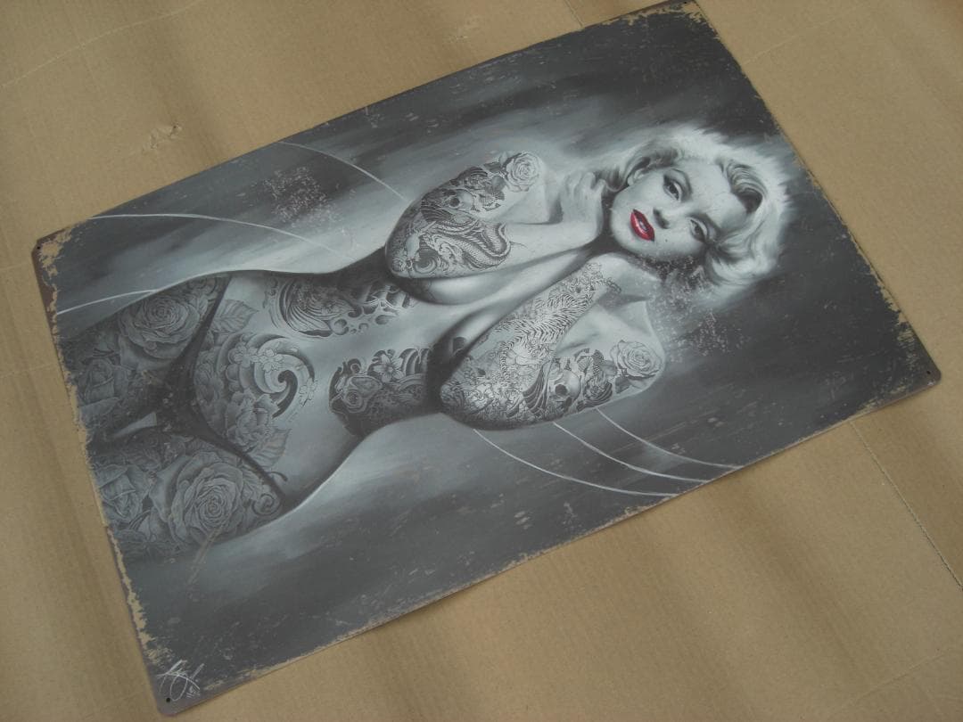 マリリンモンロー ブリキ看板 メタルプレート タトゥー ドクロ 龍 トラ 薔薇