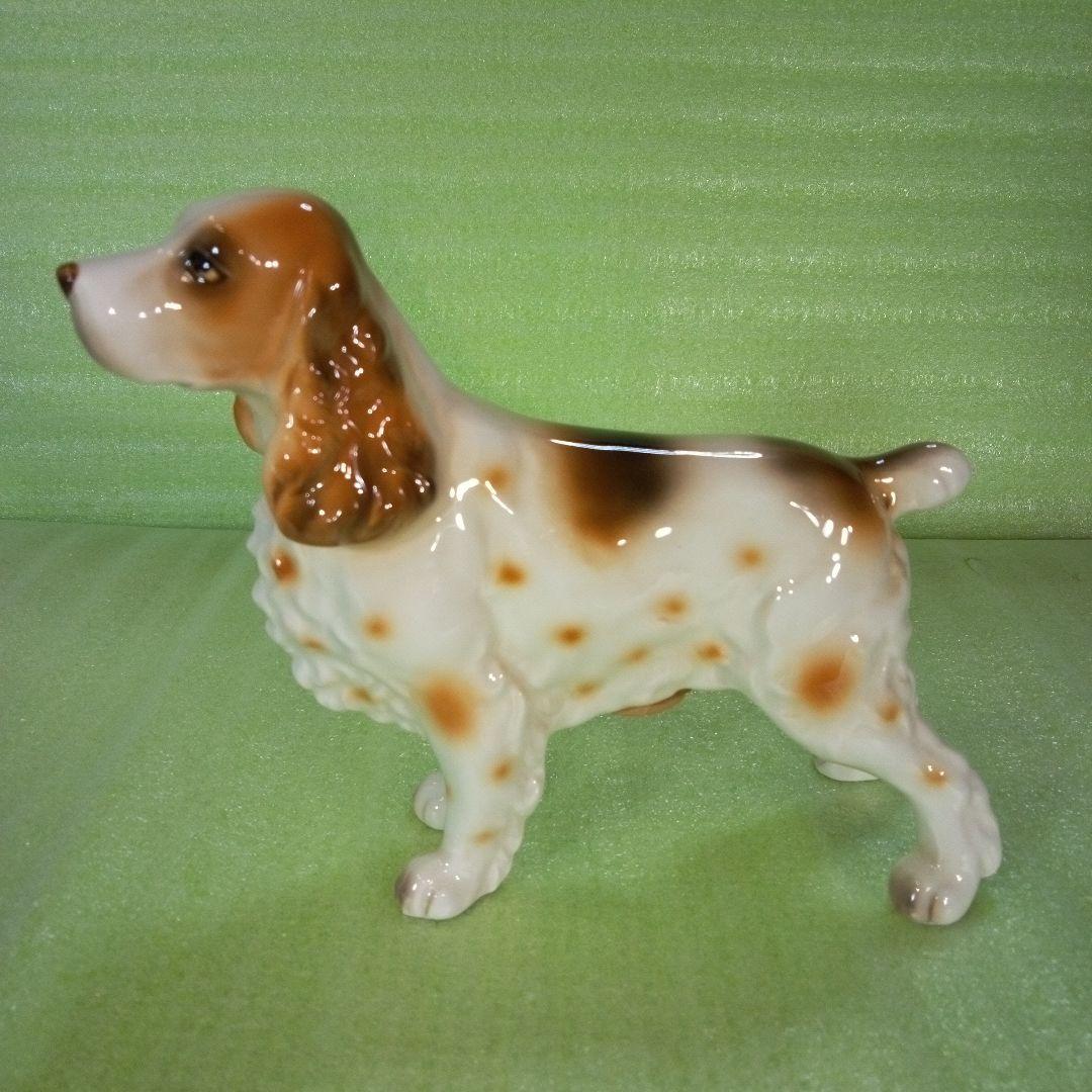 コッカー・スパニエル　犬の置物　インテリア　オブジェ　ディスプレイ　陶器製？