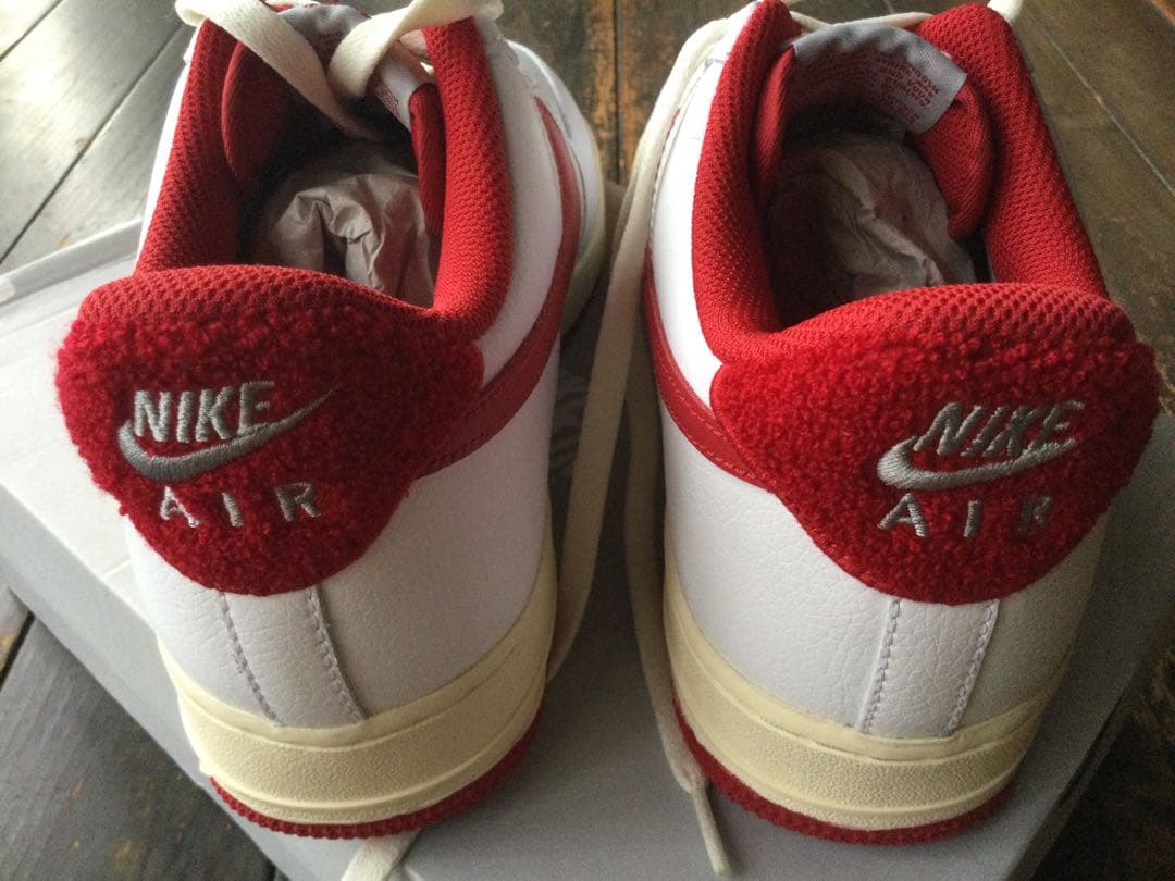 Nike Air Force 1 ‘07 LV red 28cm