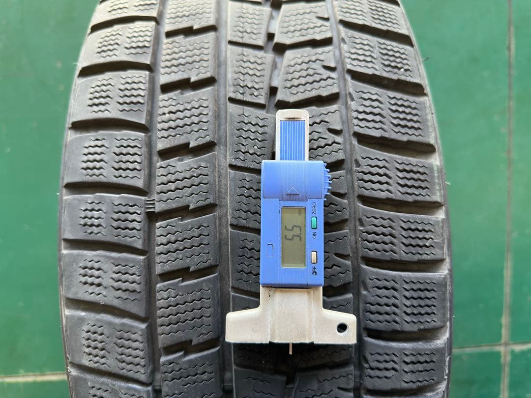 JON BOVI WINTERMAXX WM01 225/45R18 4本