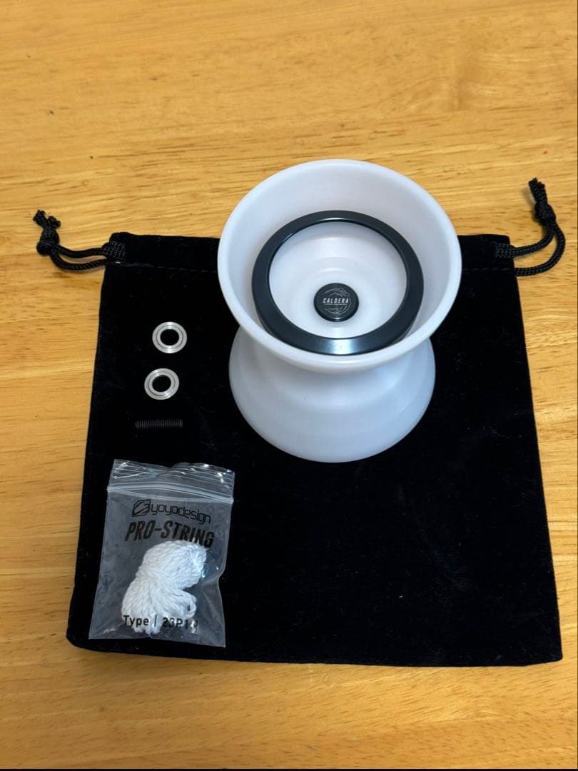 C3yoyodesign カルデラ　ホワイトブラックリム