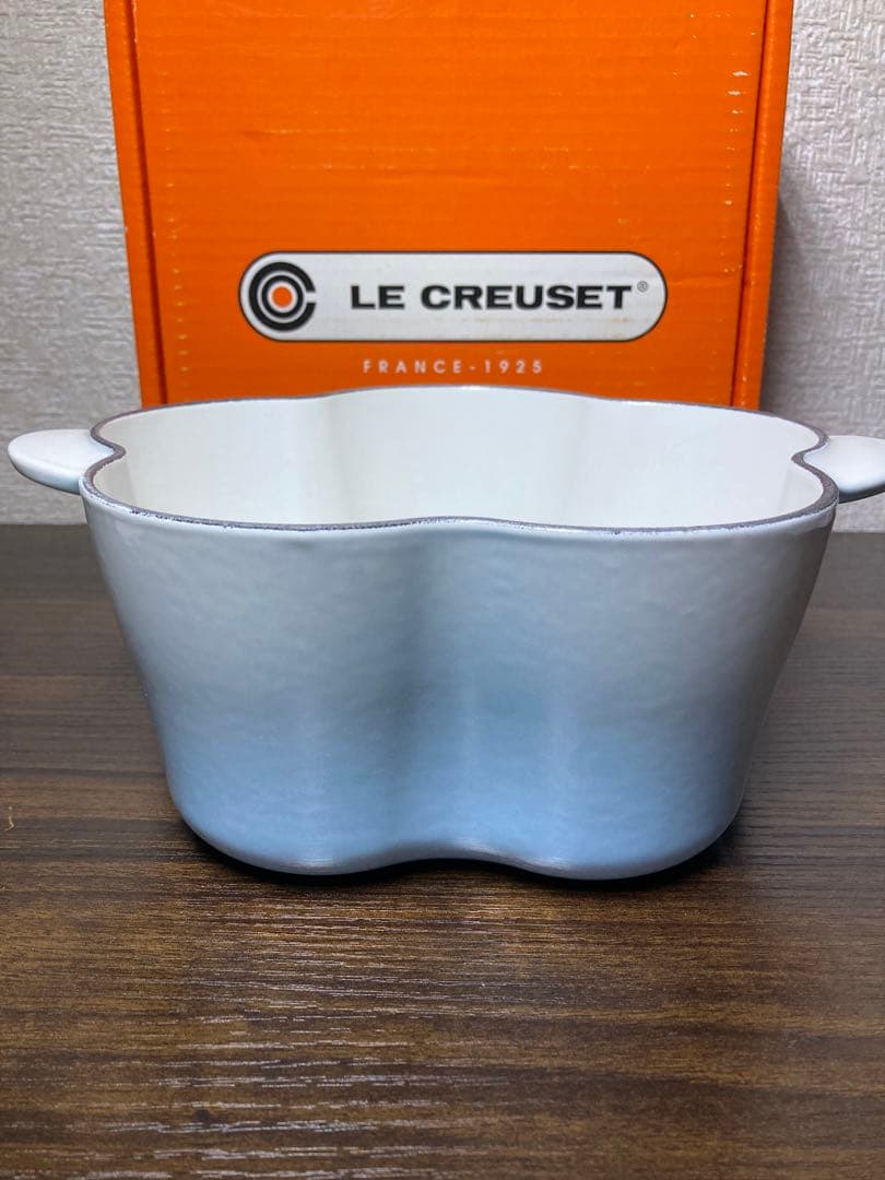 レア　廃盤　ルクルーゼ ココットフルール　パウダーブルー　新品未使用品