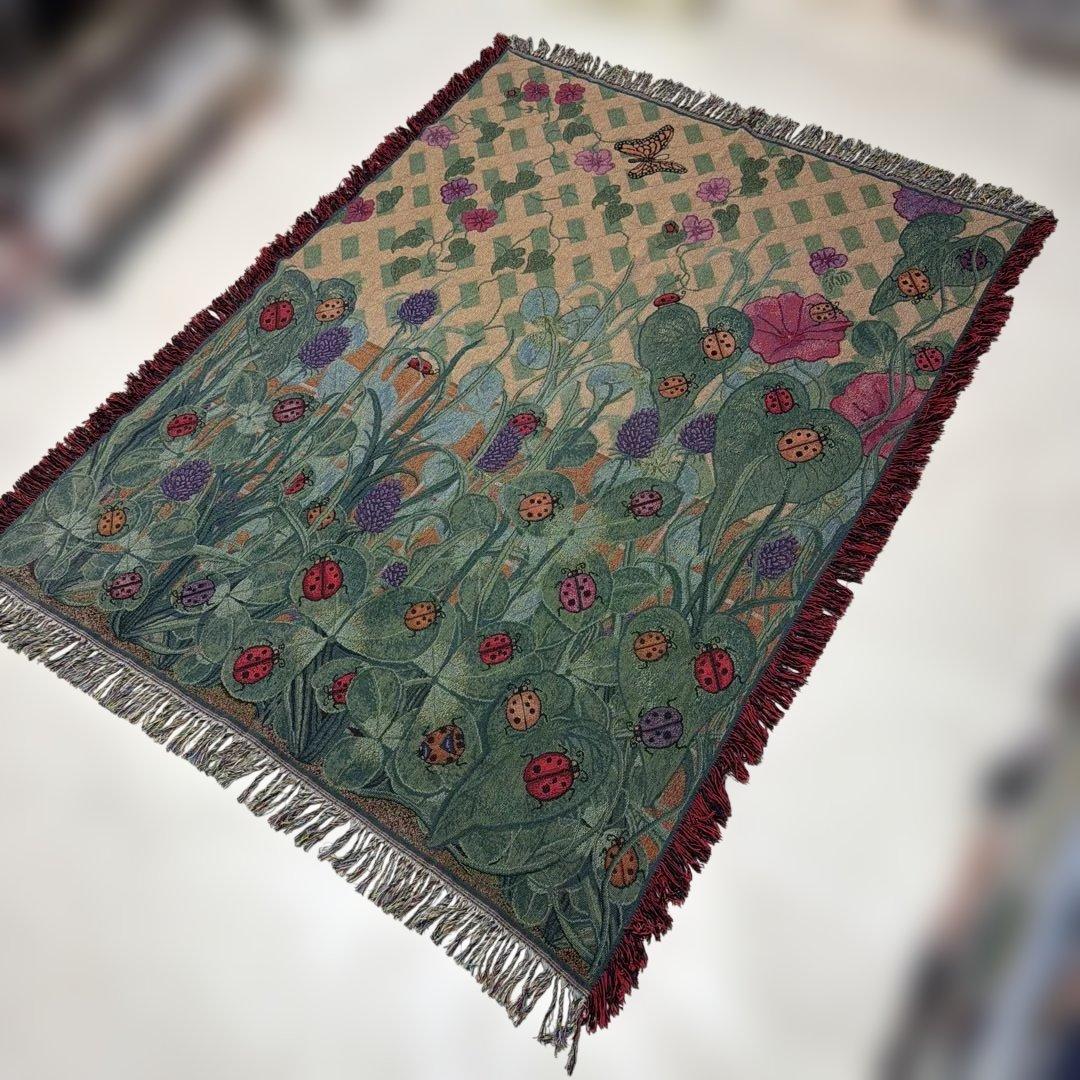 蝶々　てんとう虫　マルチカバー　ソファカバー　ヴィンテージラグ　174x132