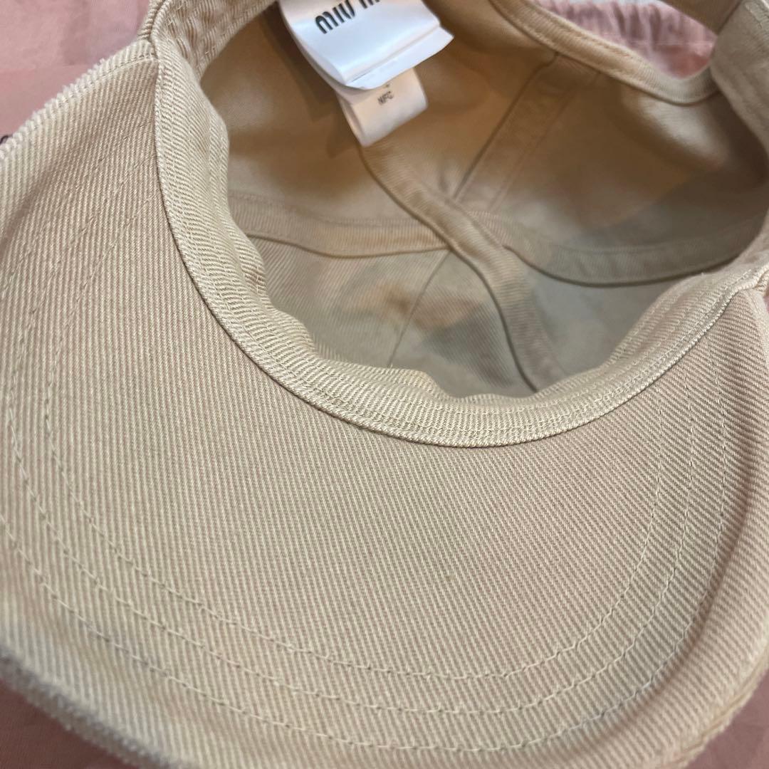 miumiu キャップ