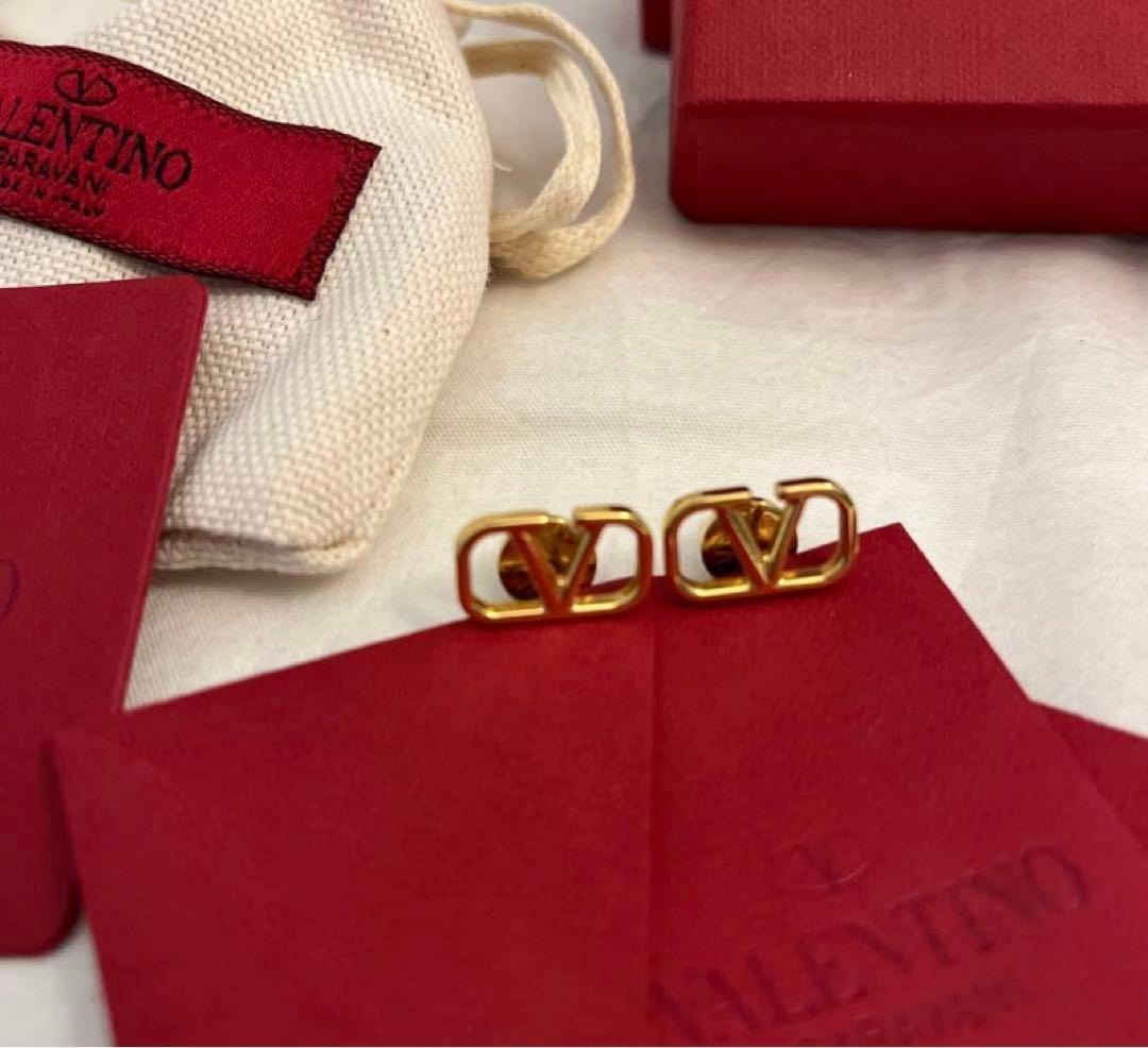 VALENTINO ゴールドピアス 専用ケース付き