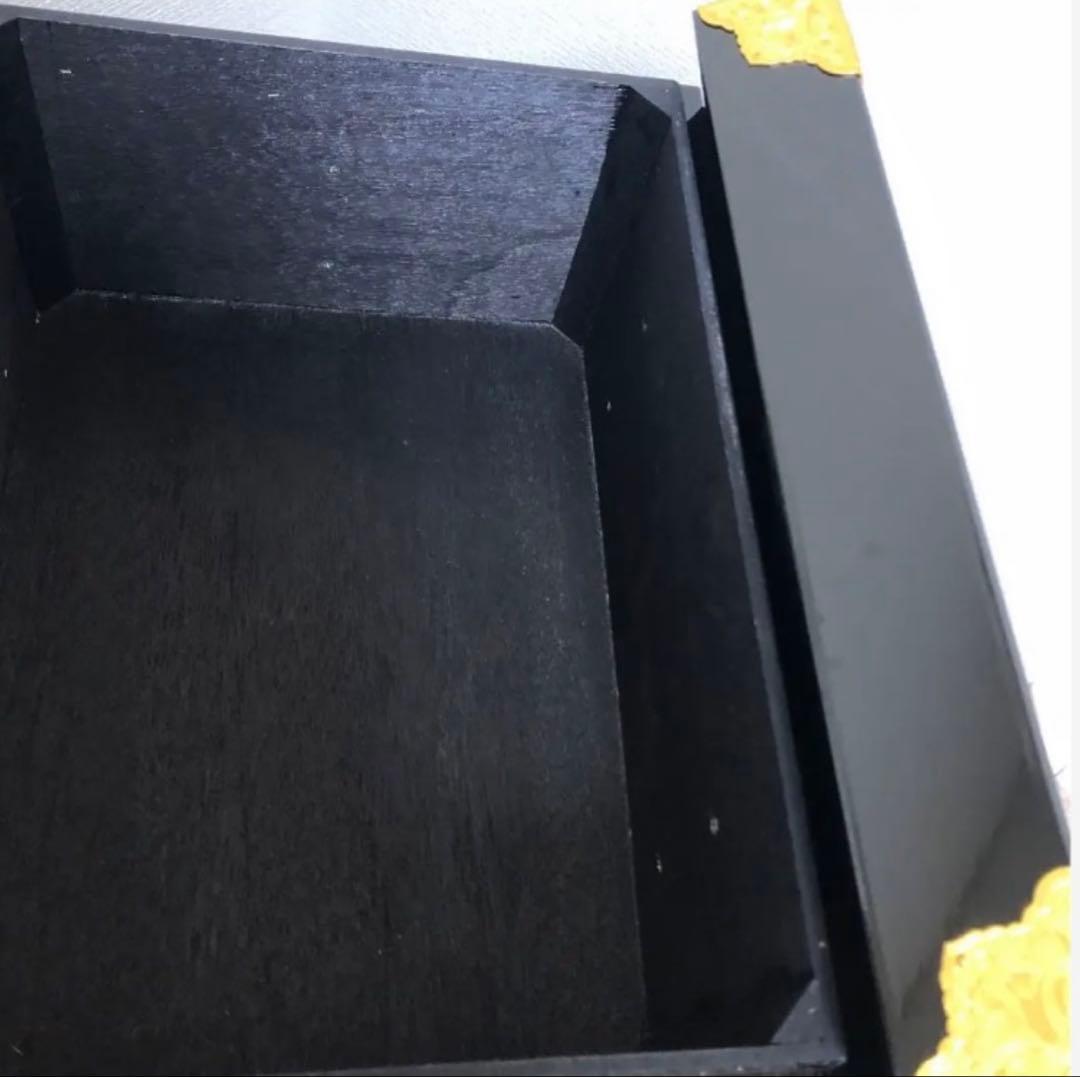 五月人形　兜飾り　雅泉作　 陣15号　　緋威　 正絹糸威　木彫箔押竜頭