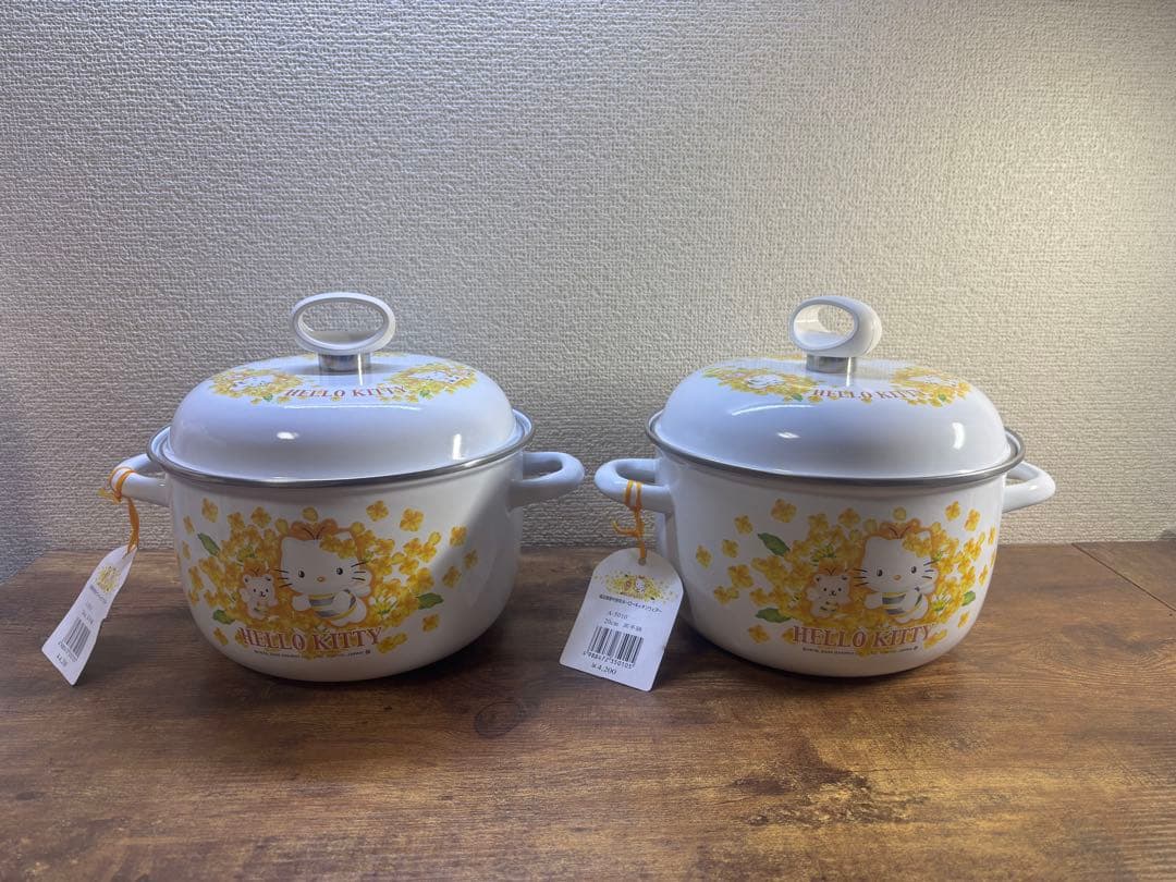 Sanrio ハローキティ ミツバチ ホーロー両手鍋 2個セット 新品 2005