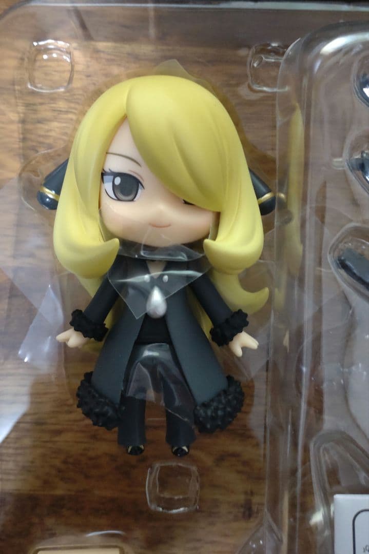 ポケモン ねんどろいど 507 シロナ ガブリアス ※シロナは未使用