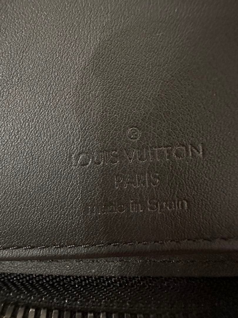 ウ*ル様 ルイ・ヴィトン　ジッピーウォレット・ヴェルティカル