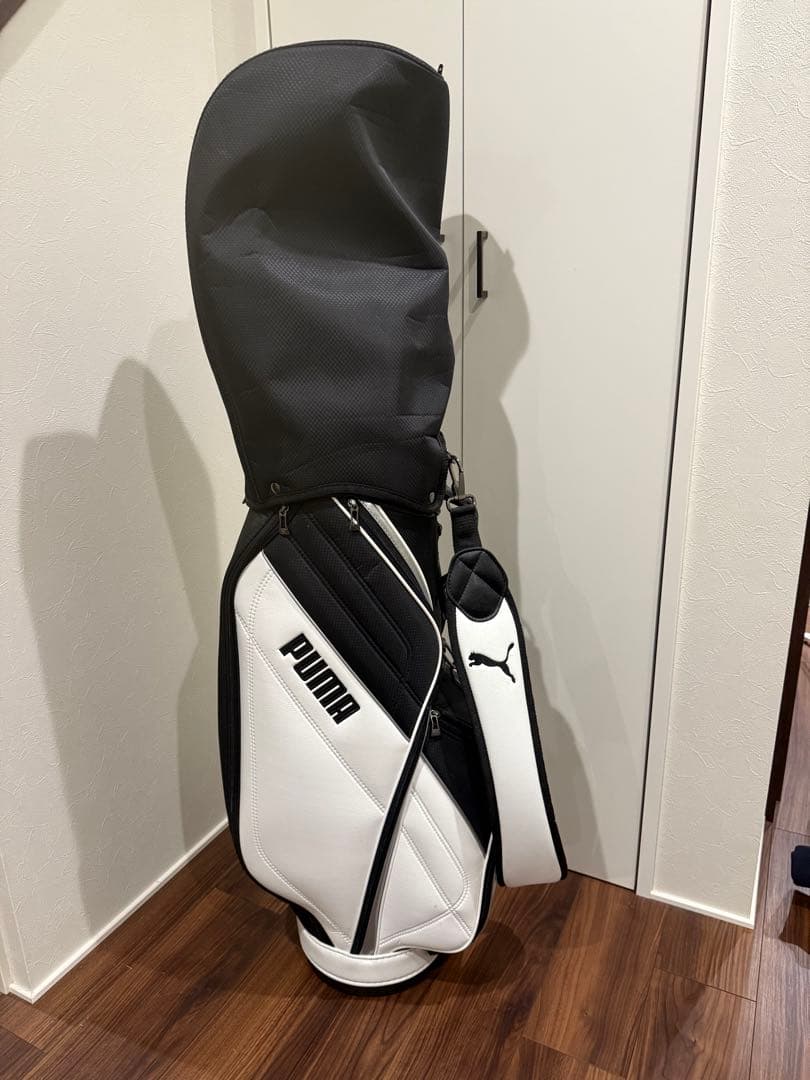 美品　 PUMA ゴルフバッグ ホワイト/ブラック