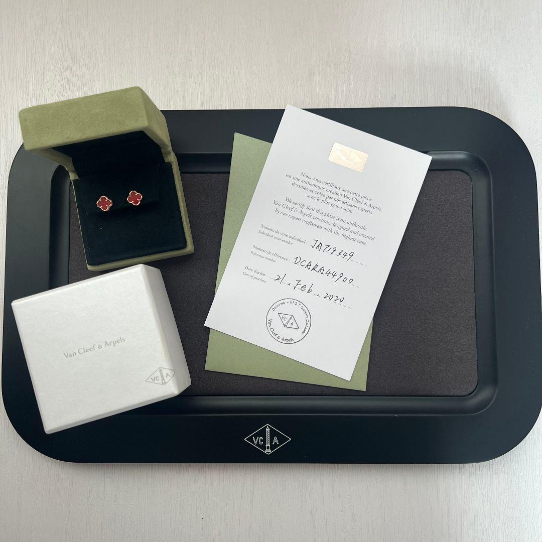 Van Cleef & Arpels スウィート アルハンブラ ピアス