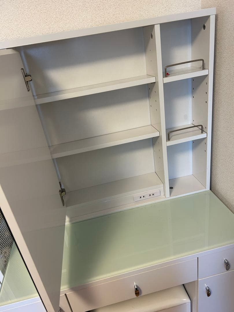 リコ ホワイトドレッサー・ミラー・鏡台　ニトリ