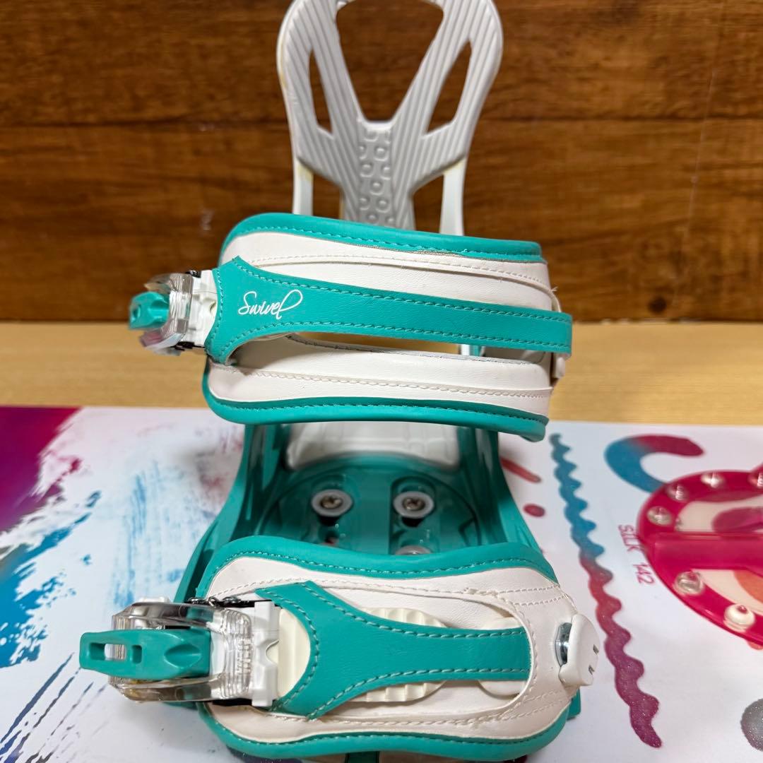 美品　SWIVELスウィベル　レディース　スノーボード4点　142cm かわいい