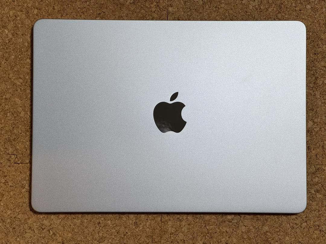 【中古】Macbook Air M4 13インチ 32GB 2TB スカイブルー