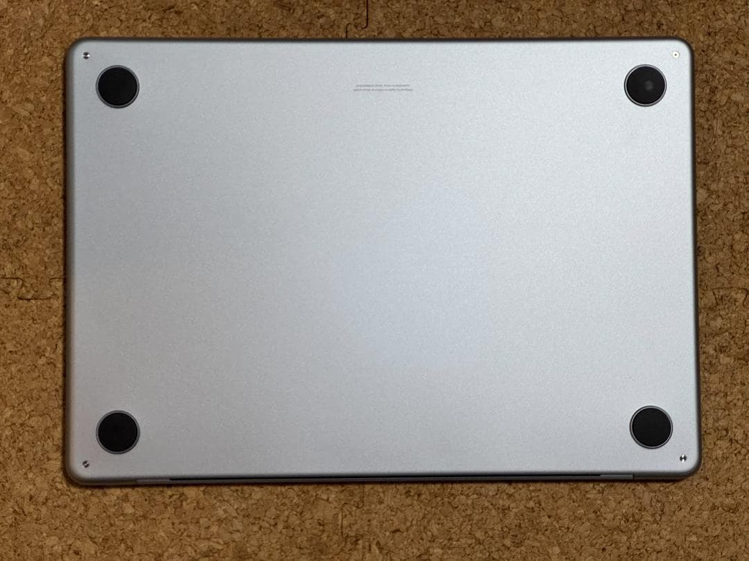 【中古】Macbook Air M4 13インチ 32GB 2TB スカイブルー