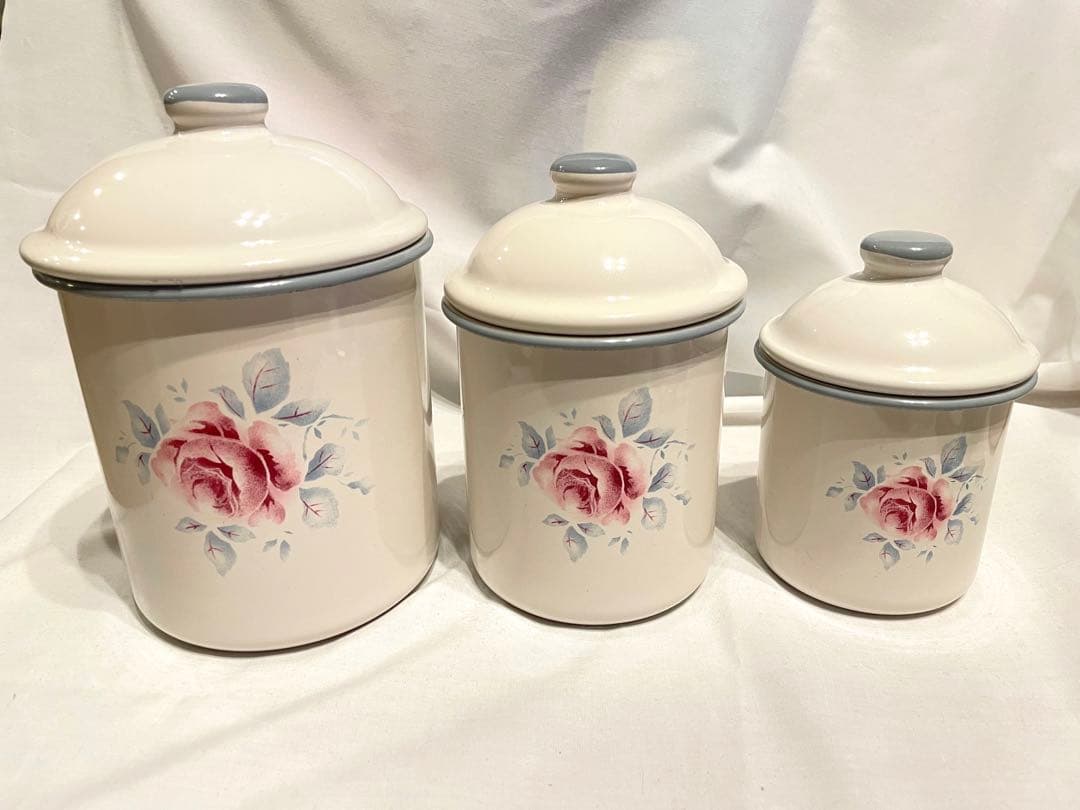 imane イマン アターブル キャニスター3個