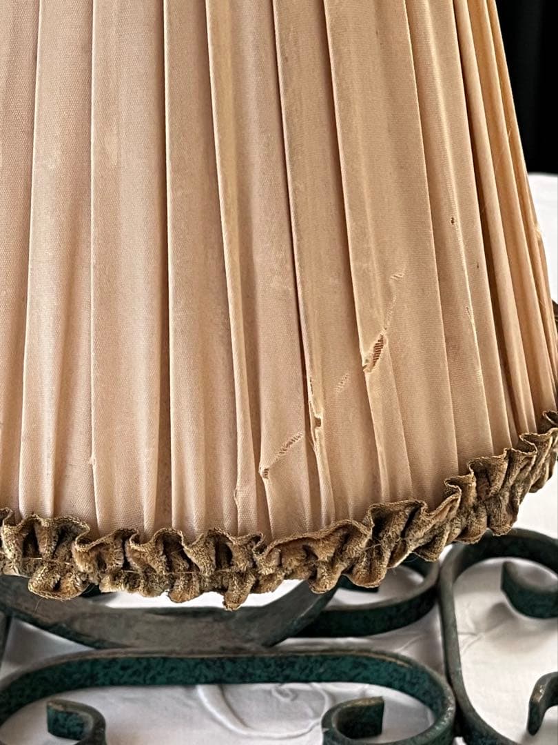 【美品】フランスヴィンテージ アイアンの持手 布シェードランプ[3108]