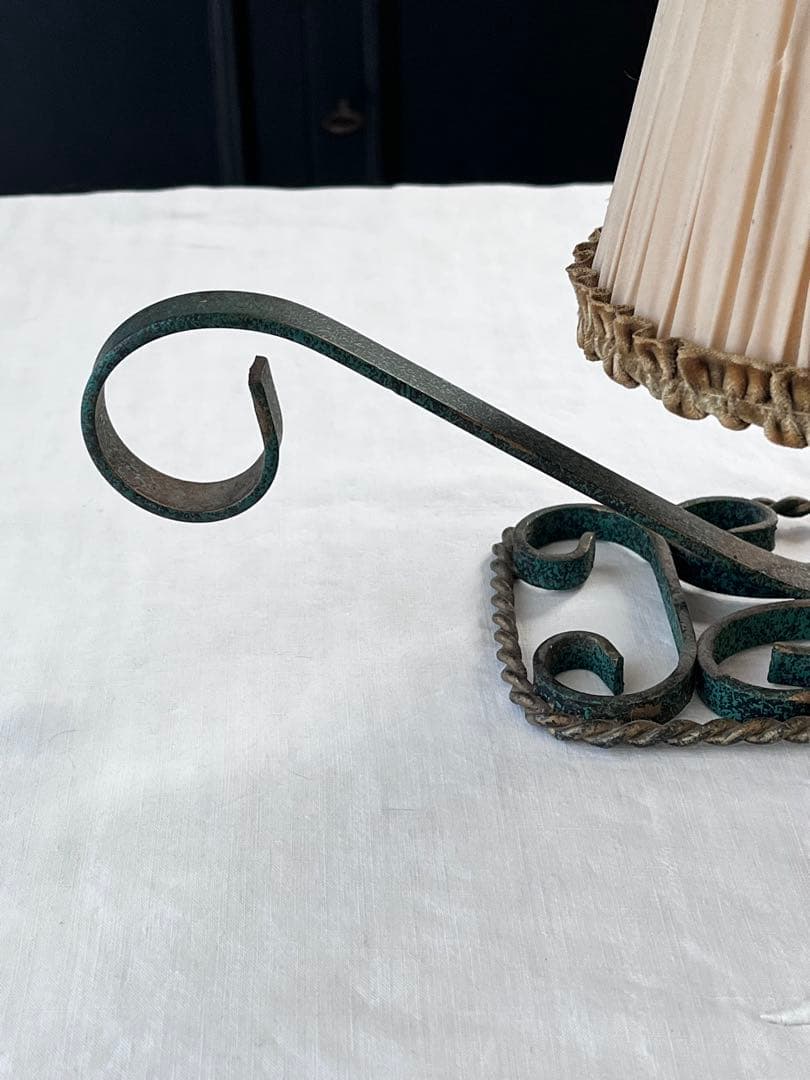 【美品】フランスヴィンテージ アイアンの持手 布シェードランプ[3108]