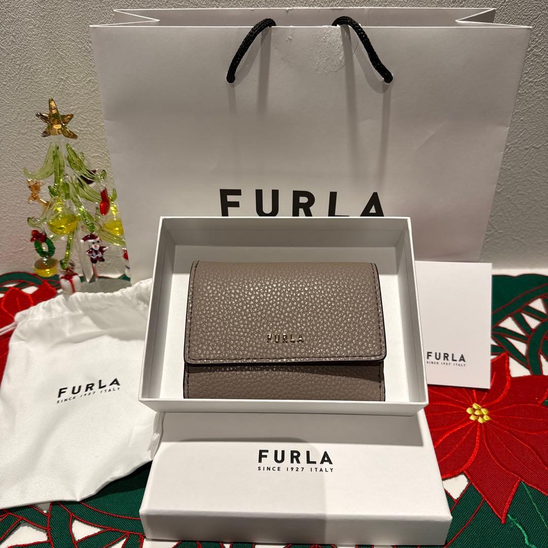 【新品未使用】FURLA フルラ 財布✨三つ折り グレージュ グレー ベージュ