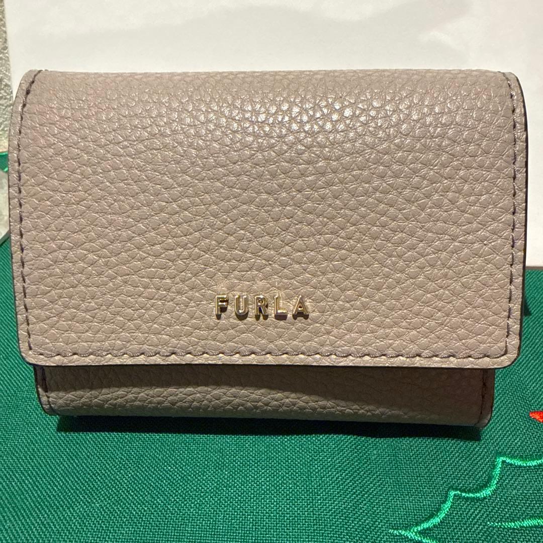 【新品未使用】FURLA フルラ 財布✨三つ折り グレージュ グレー ベージュ