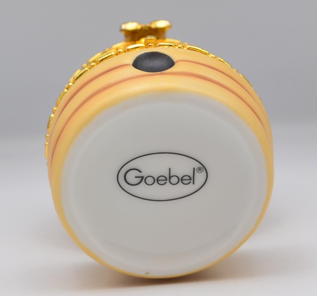 ちっぽけな天使　＃365　No.3　★フンメル人形　ドイツ・ゲーベル　巣箱付き