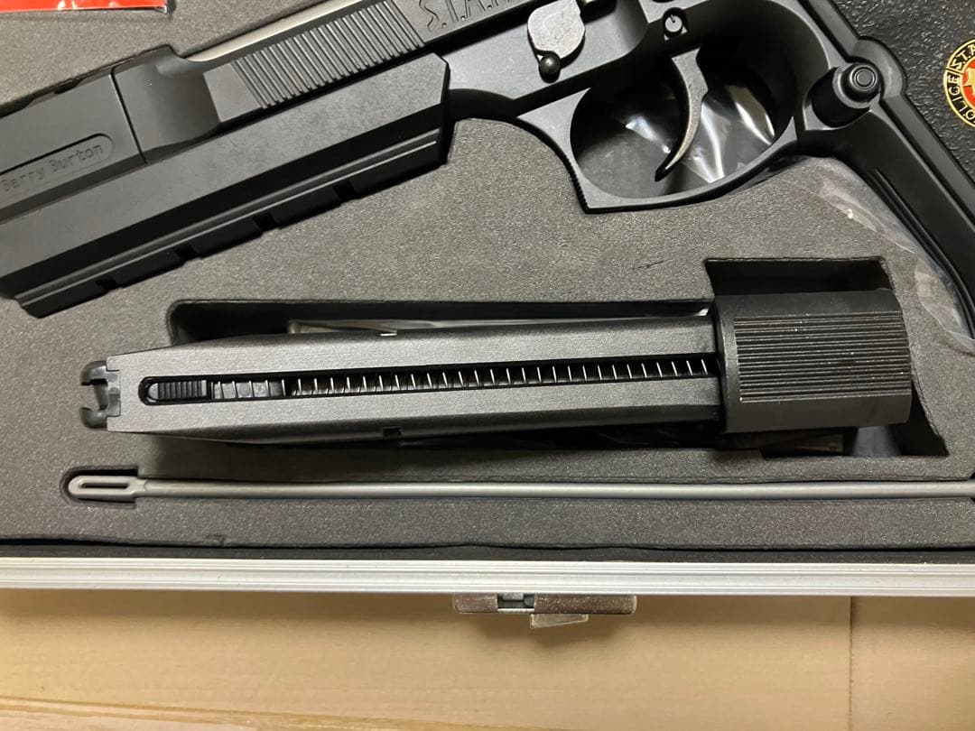 バイオハザード　東京マルイ サムライエッジ バリーバートンモデル 2001