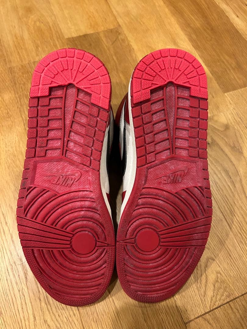 靴 Nike Air Jordan 1 Lost & Found Chicago