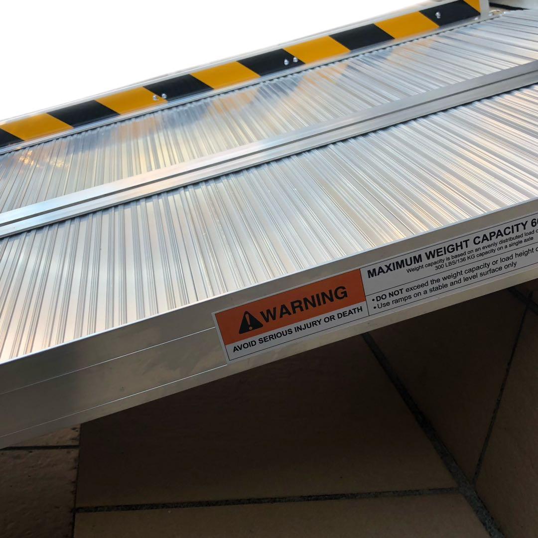 【ひやどんとくだい】アルミ製 スロープ 182 cm 折りたたみ式