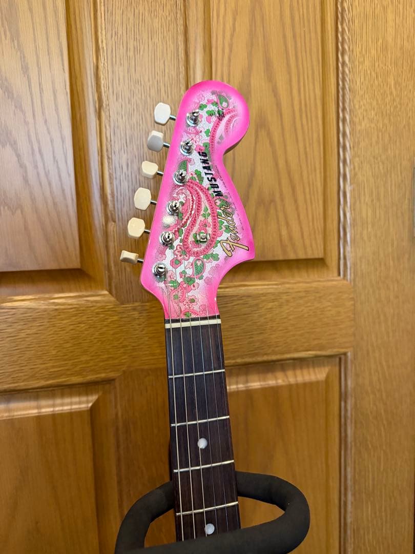 ギター Char Mustang Pink Paisley