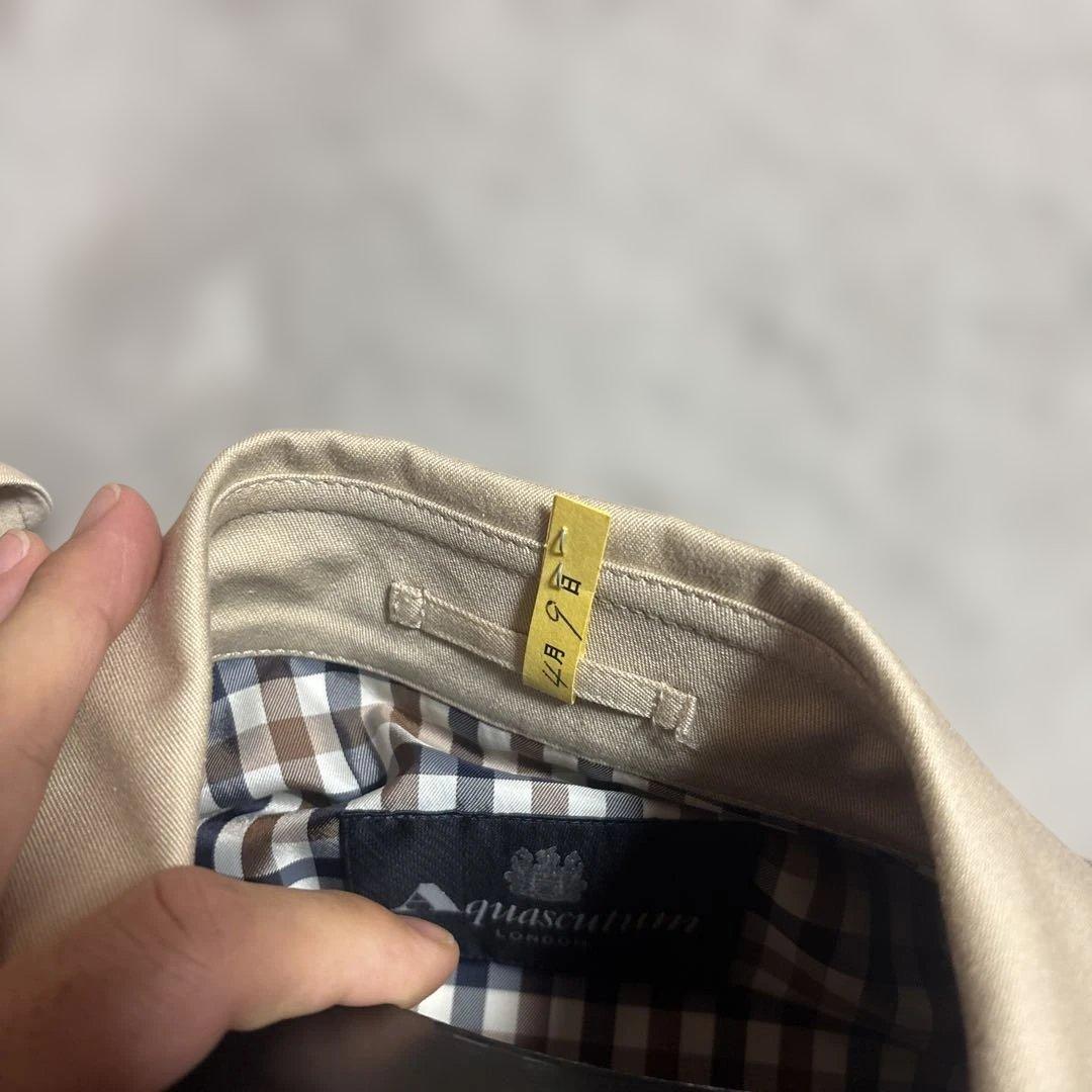 アクアスキュータム　ショートコート　レディース