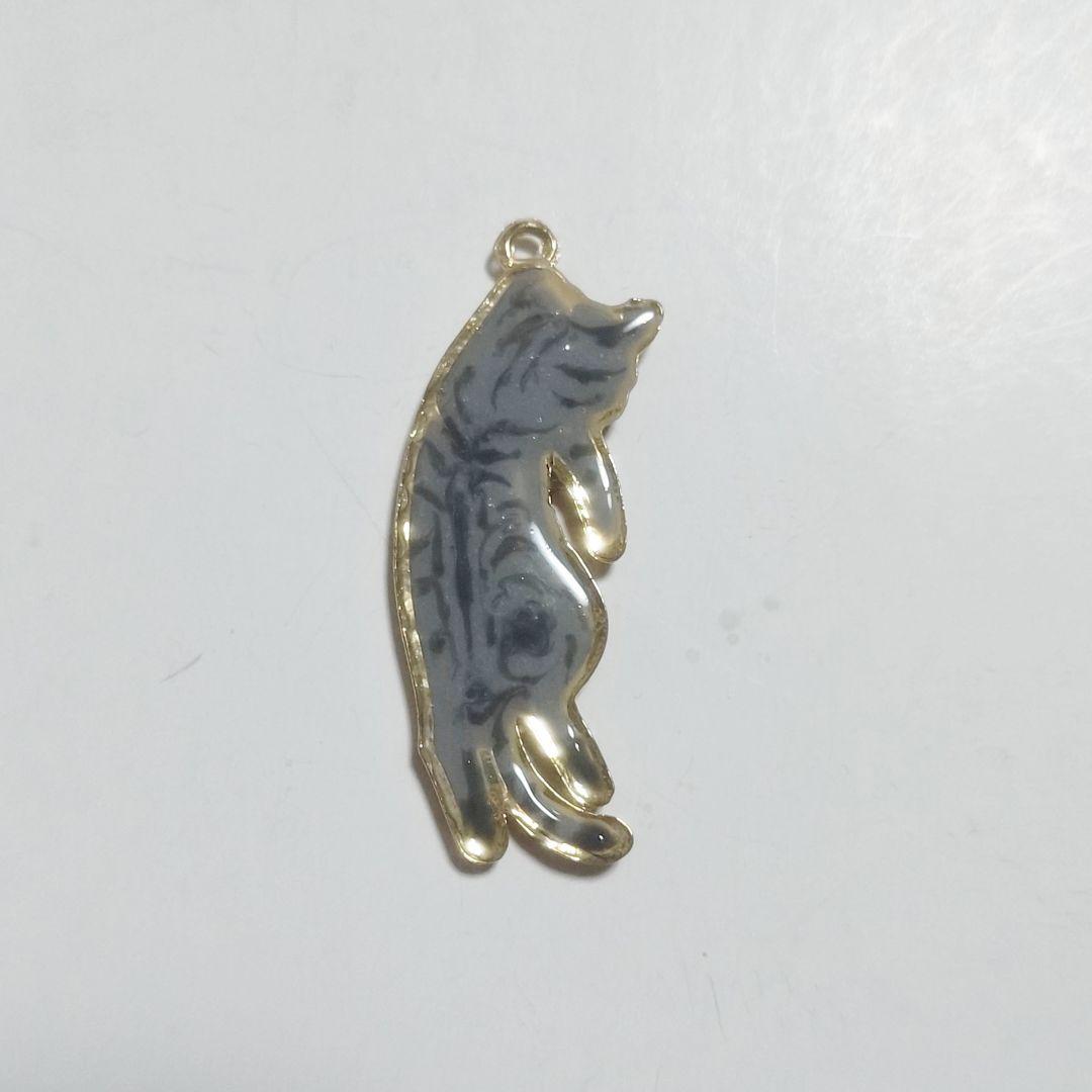 【1109 - 2】摘ままれにゃんこのキーホルダー／ペンダント／アメショー