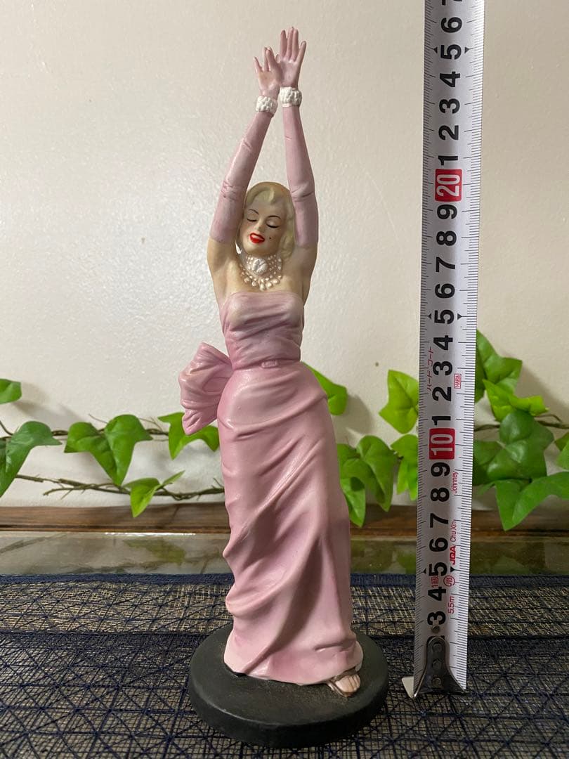 マリリンモンロー 置物