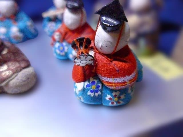 必見です。昭和初期の春山雛の最上級のお雛様です。揃いです