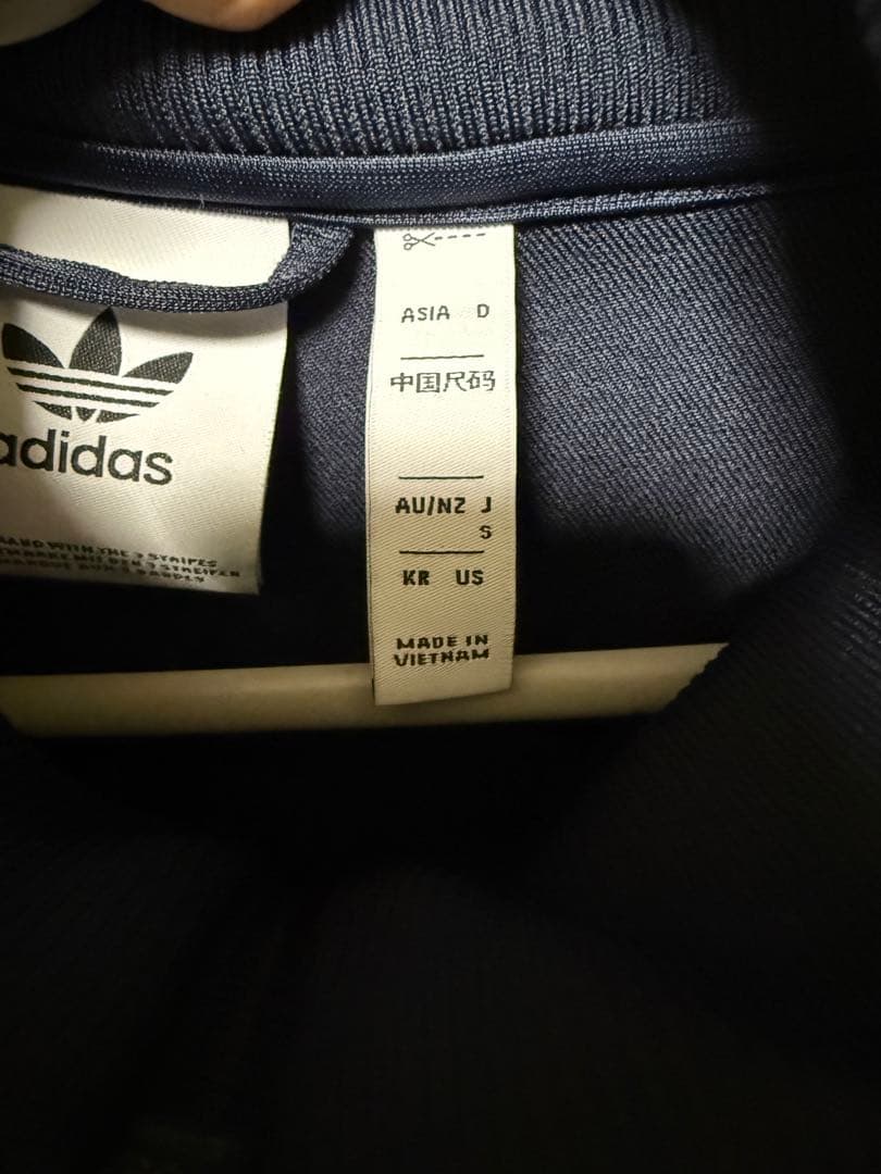 ユベントス テラスアイコン トラックトップ adidasoriginals