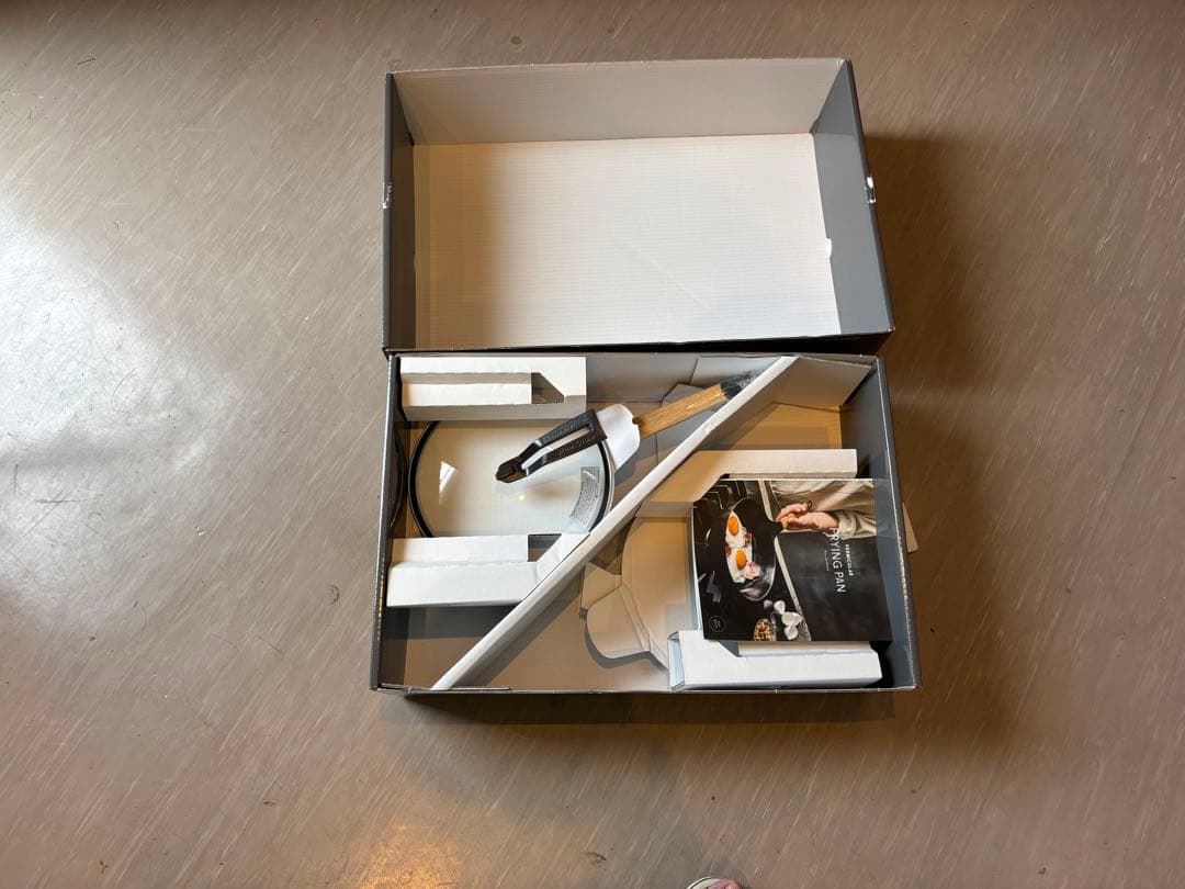 VERMICULAR バーミキュラフライパン 深型　24㎝ガラス蓋付き　新品