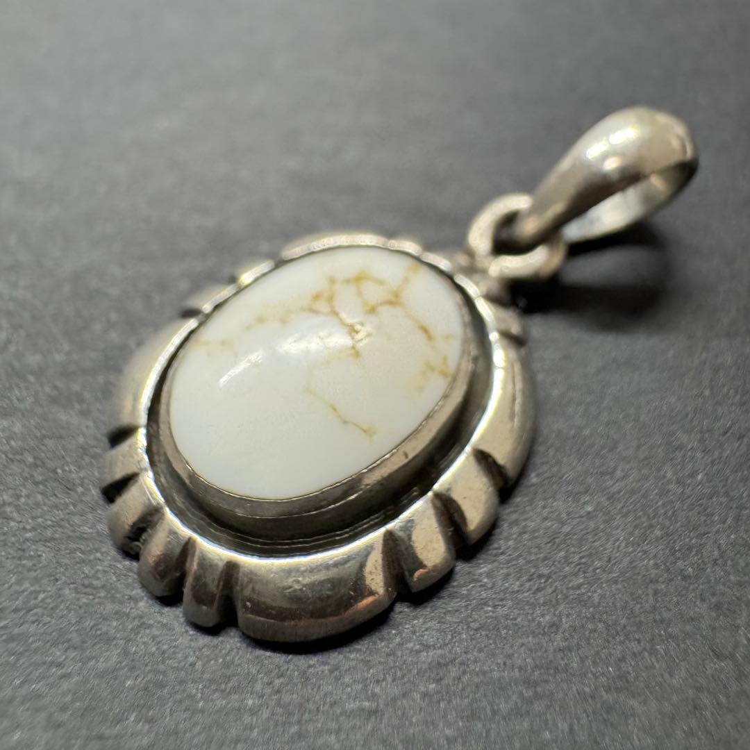 【ホワイトバッファロー sterling刻印】silver925 トップ