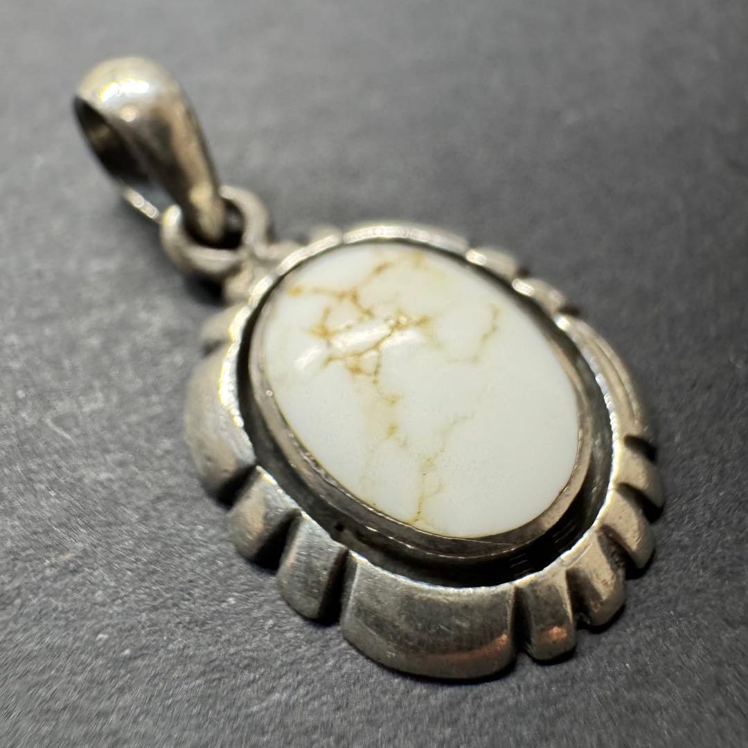 【ホワイトバッファロー sterling刻印】silver925 トップ