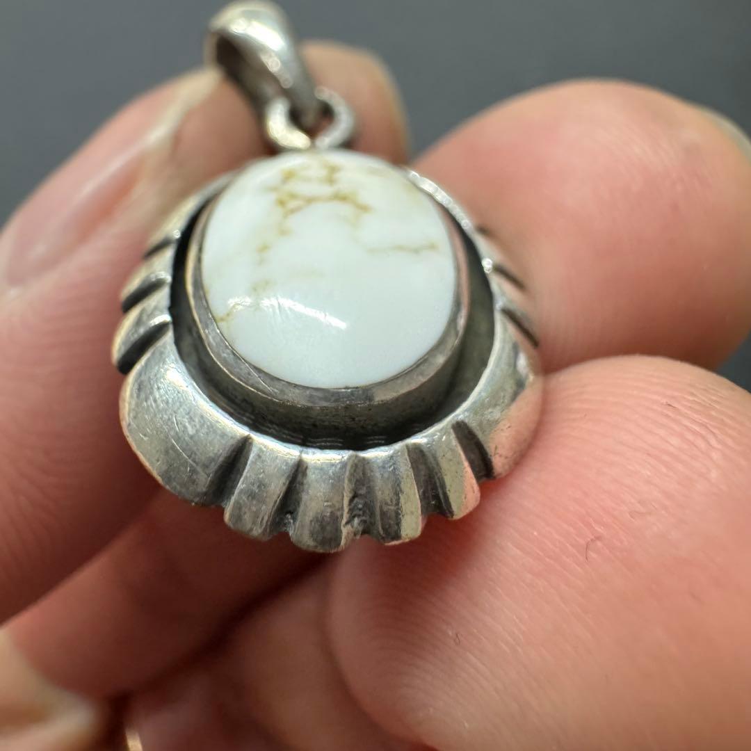 【ホワイトバッファロー sterling刻印】silver925 トップ