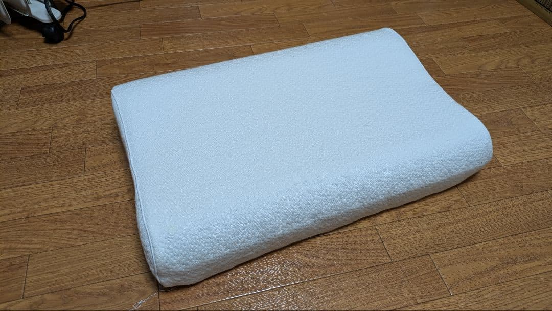 ヒツジのいらない枕　至極　カバー付き！