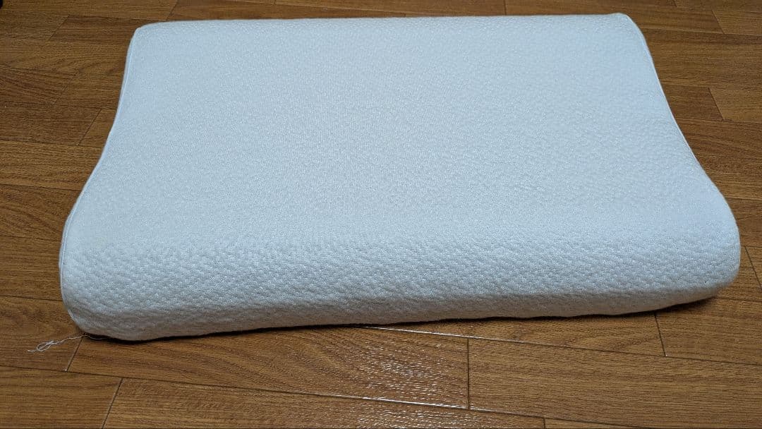 ヒツジのいらない枕　至極　カバー付き！