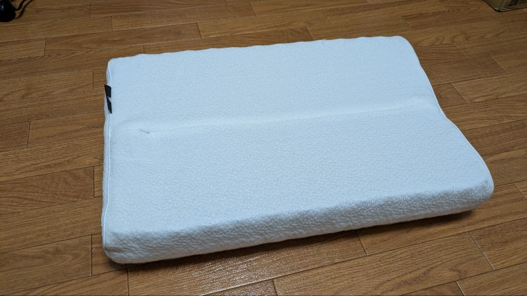 ヒツジのいらない枕　至極　カバー付き！