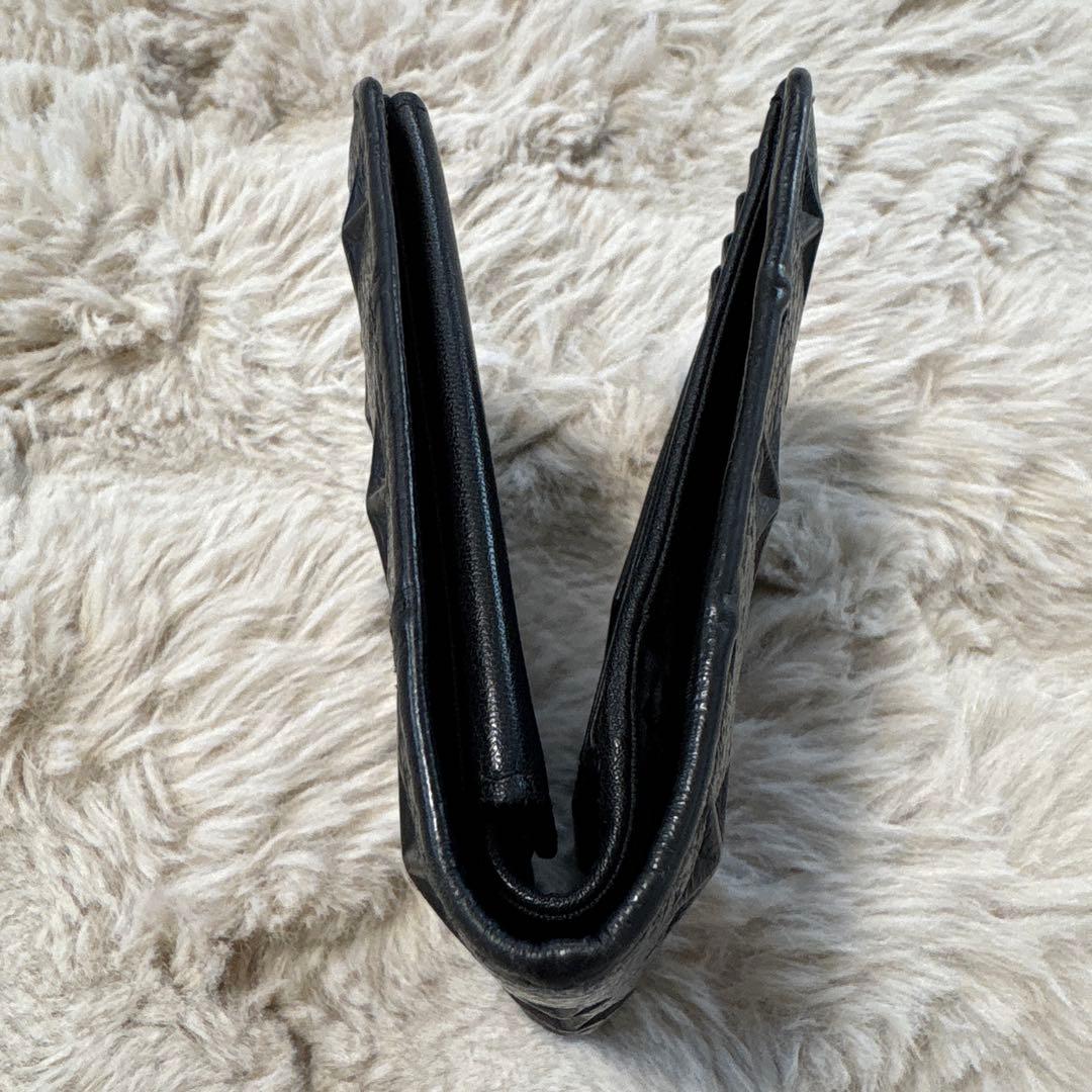 JIMMY CHOO ジミーチュウ ブラックレザー 星型エンボス 二つ折り財布