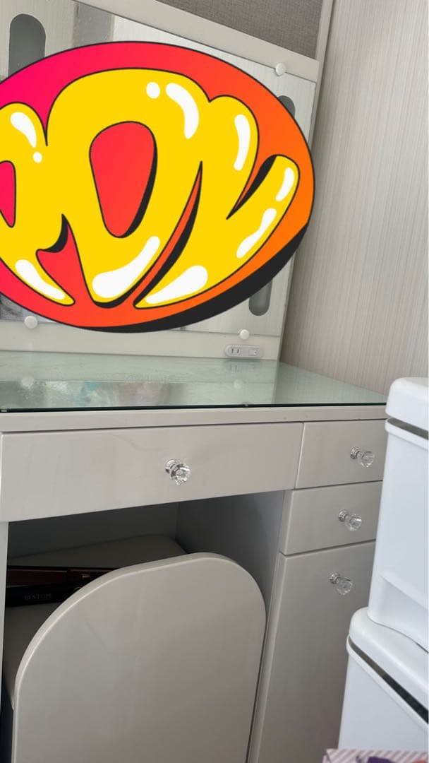 ホワイトドレッサー・鏡台 ガラス天板付き