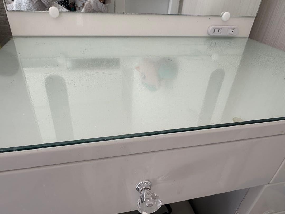 ホワイトドレッサー・鏡台 ガラス天板付き