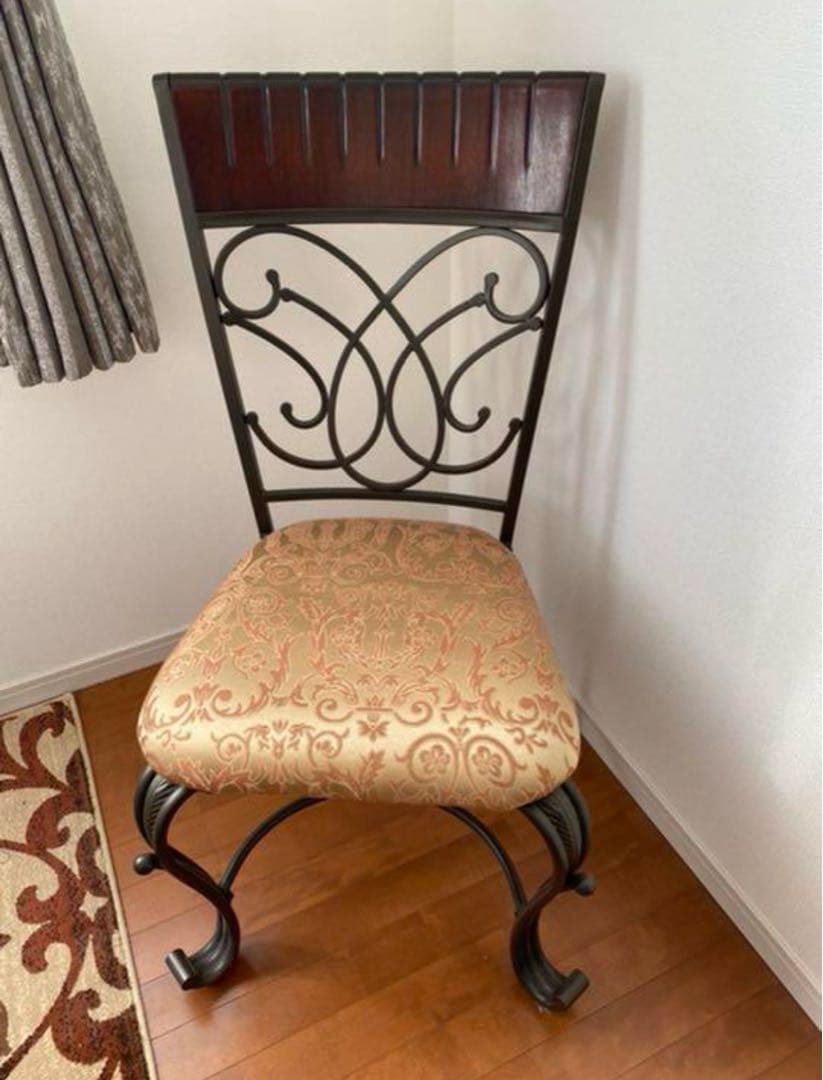 西洋風装飾椅子