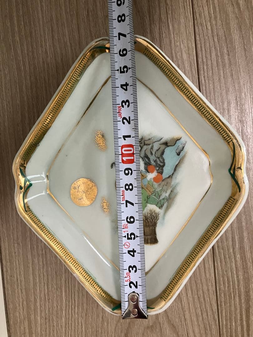 【未確認】古伊万里焼き 手描き 色絵金彩 四方皿 10枚