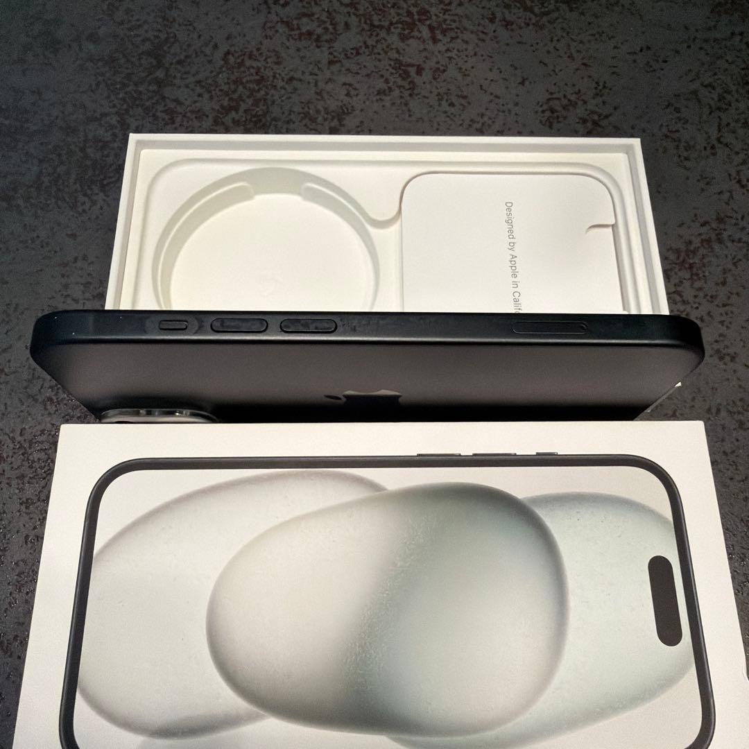 【値下げ】 iPhone 15 256GBブラック バッテリー84% おまけ付き