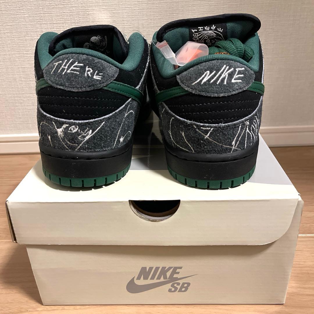 新品 THERE SKATEBOARDS ナイキ SB DUNK ロー 28.5