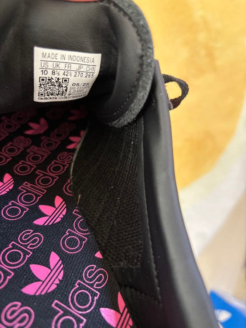 新品未使用 adidas MÜNCHEN ブラック/ピンク スニーカー