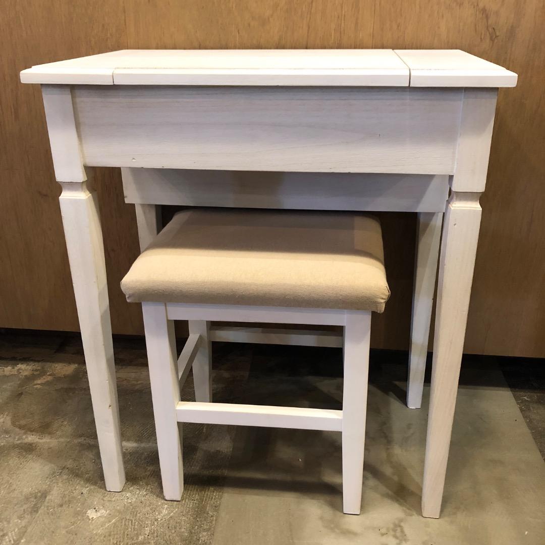 ドレッサー　椅子付き　収納付き　桐材　アンティーク調　シャビー